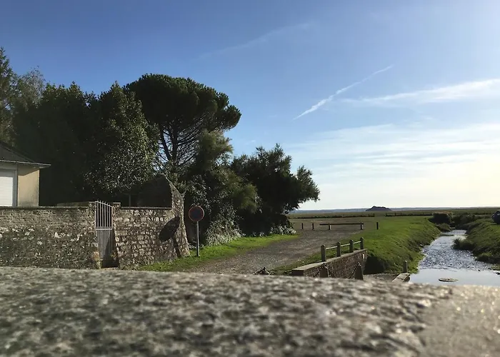 Du Mont Saint Michel Genêts